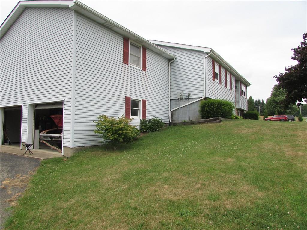 173 Heckathorne Road New Castle, PA 16101 - Photo 3 of 16 Side view