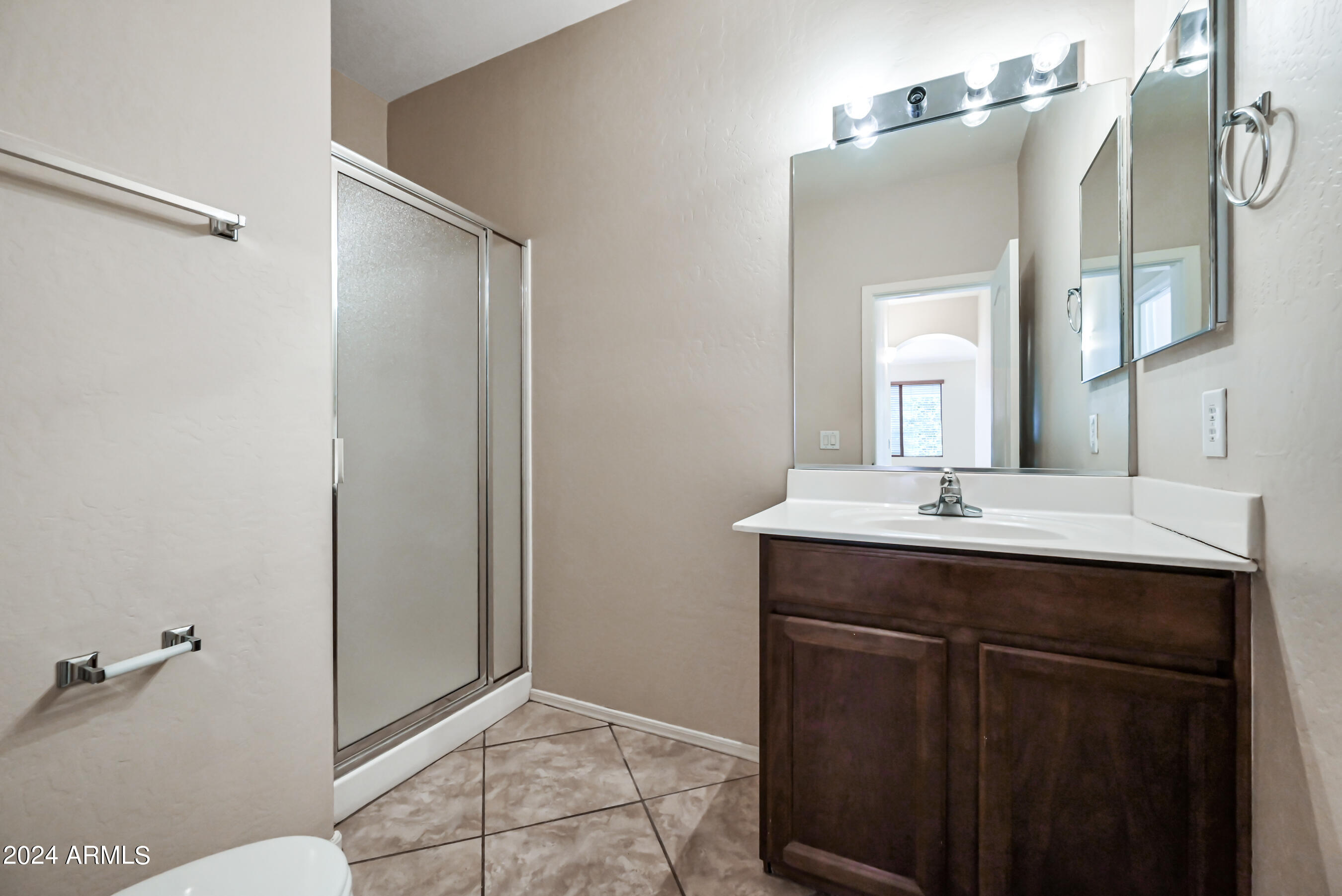 1543 East Nightingale Lane Gilbert, AZ 85298 - Photo 15 of 33 15-1543ENL-ocupix-Day2