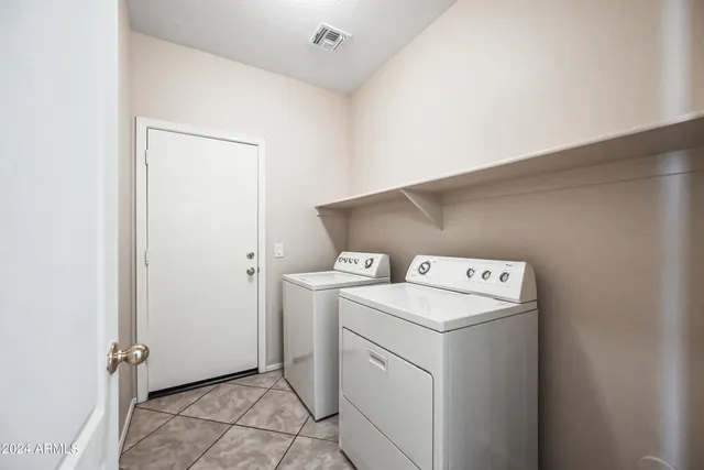 $2,699 | 1543 East Nightingale Lane, Gilbert, AZ 85298