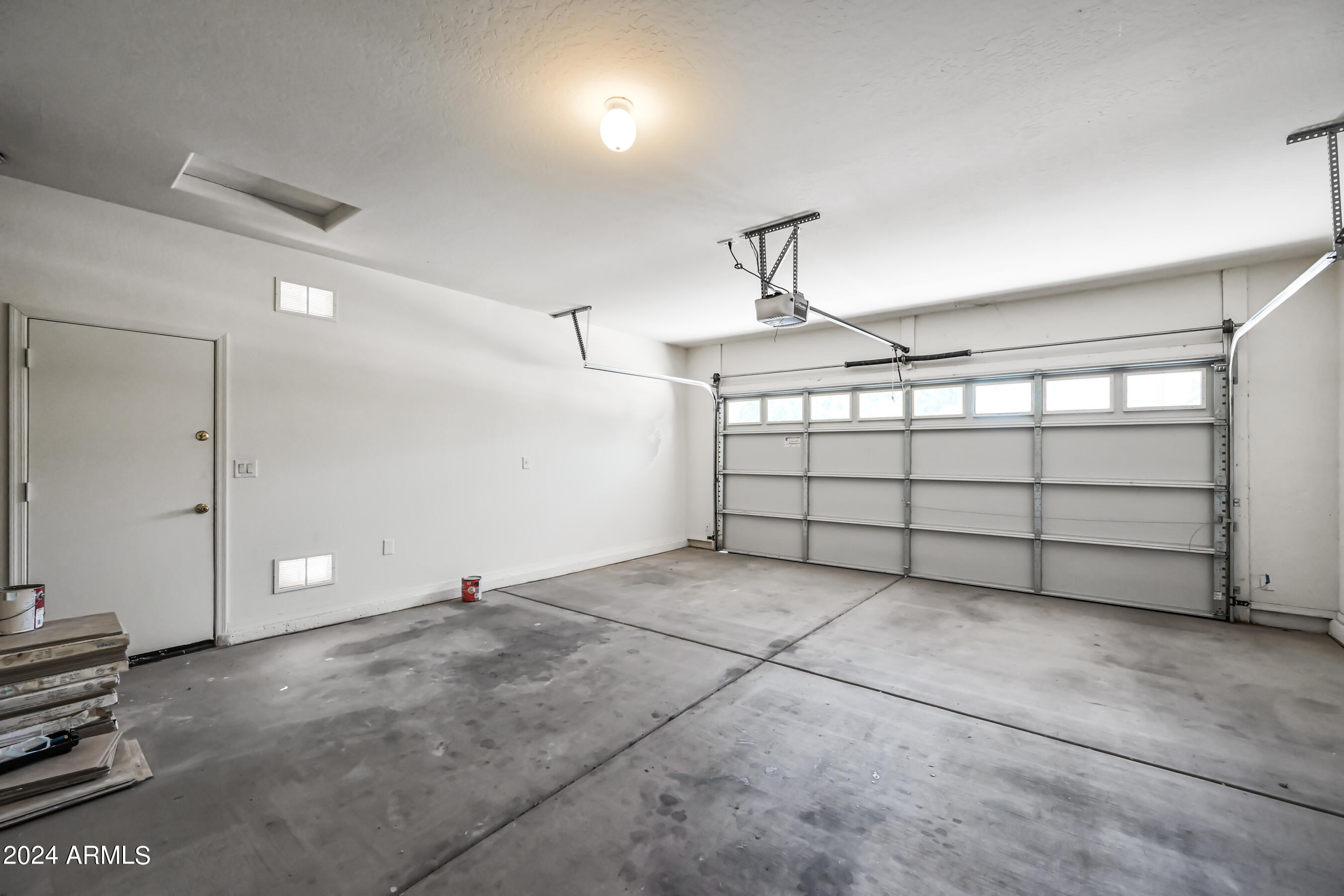 1543 East Nightingale Lane Gilbert, AZ 85298 - Photo 17 of 33 17-1543ENL-ocupix-Day2