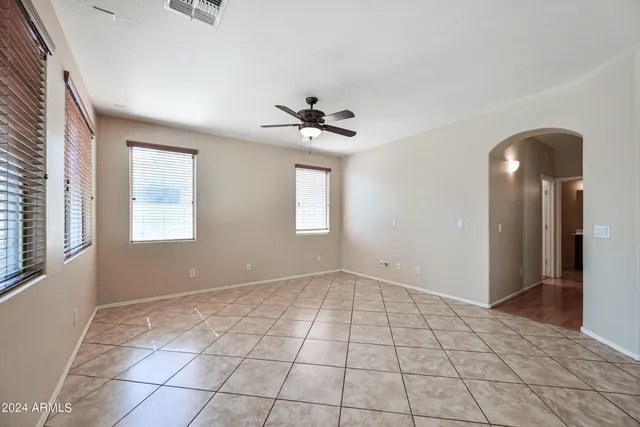 $2,699 | 1543 East Nightingale Lane, Gilbert, AZ 85298