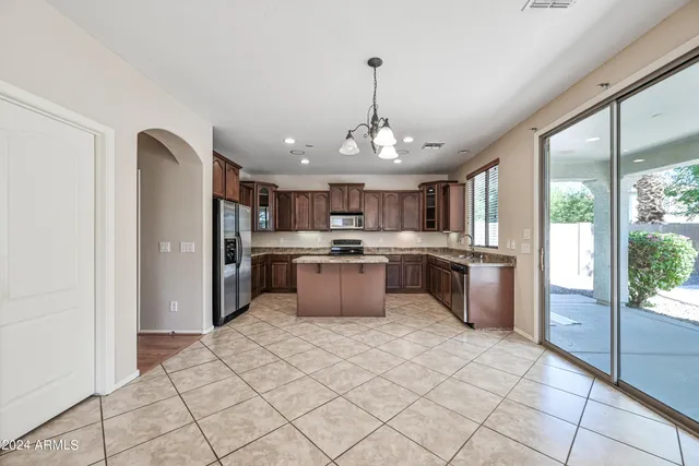 $2,699 | 1543 East Nightingale Lane, Gilbert, AZ 85298