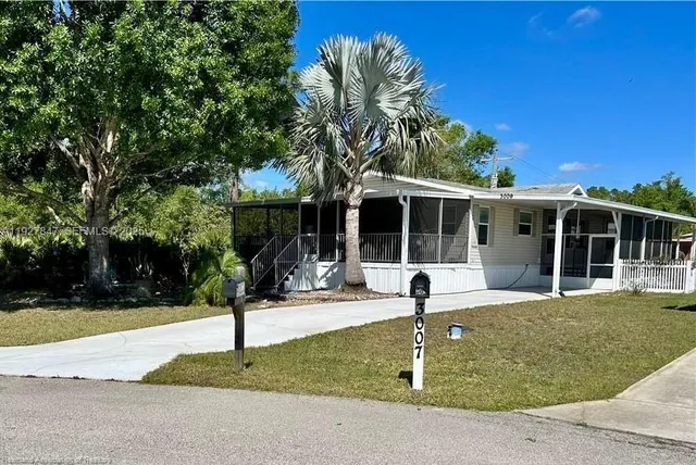 $169,900 | 3009 Hammock Terrace, Sebring, FL 33872