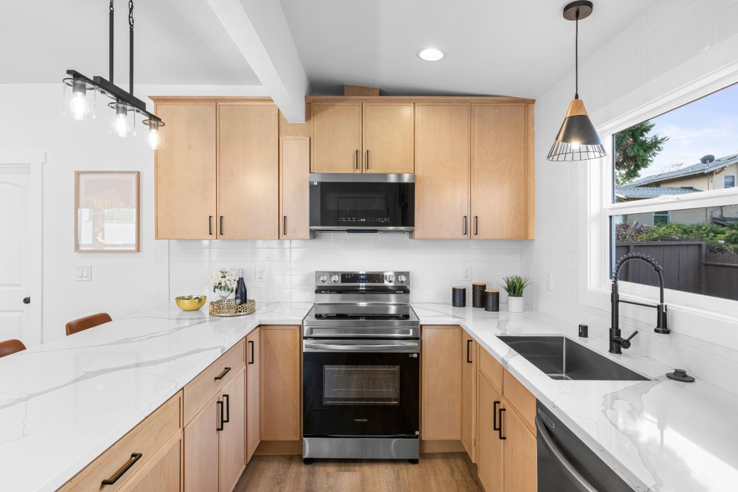 1450 Curtis Street Berkeley, CA 94702 - Photo 17 of 36