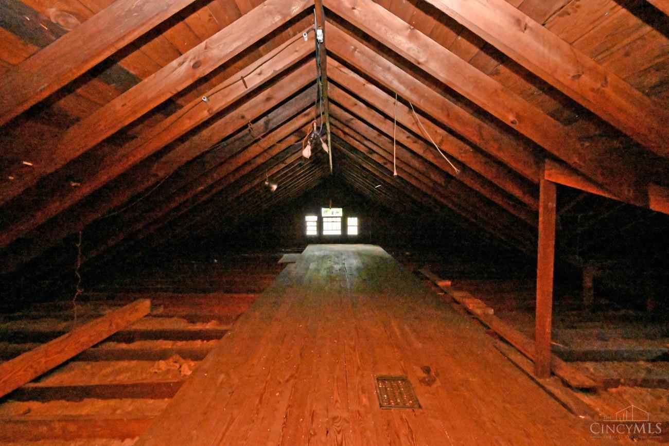 6106 Plainfield Road Silverton, OH 45213 - Photo 48 of 53