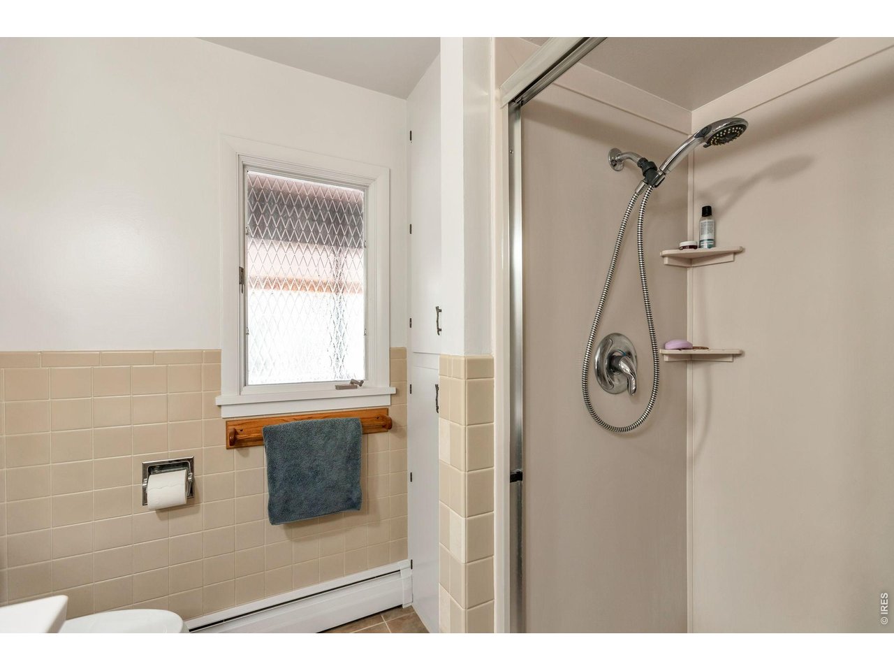 1477 Kiowa Road Lyons, CO 80540 - Photo 40 of 45 Bath room