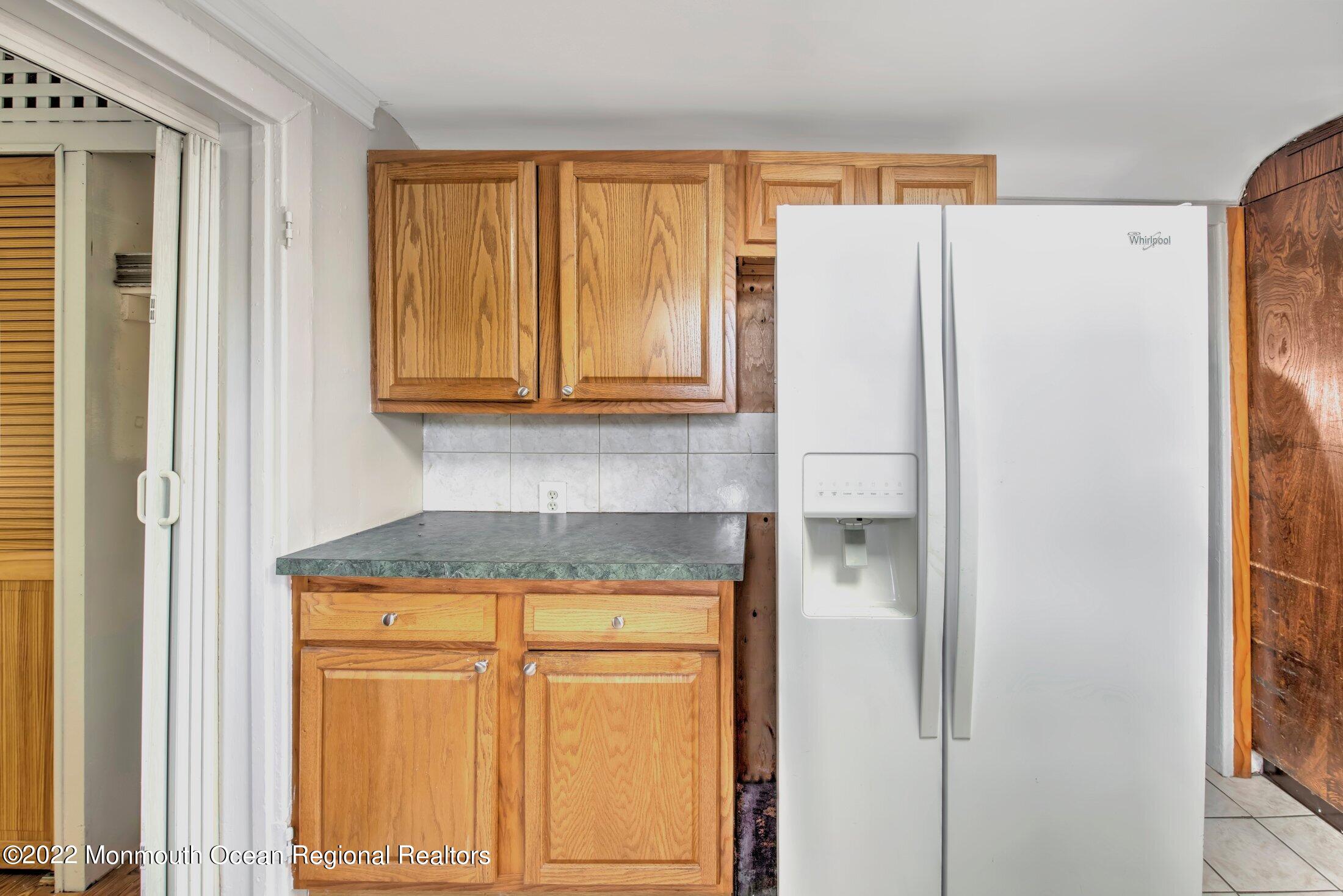 284 Millstone Road Millstone Township, NJ 08535 - Photo 25 of 36 KITCHEN