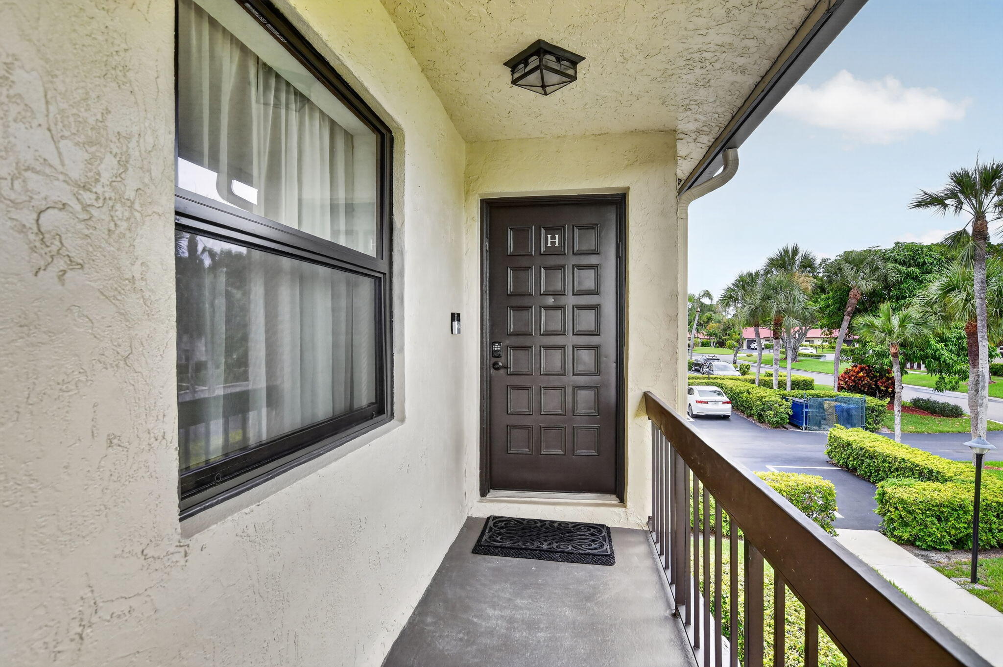 8545 Casa Del Lago, Unit 38H Boca Raton, FL 33433 - Photo 4 of 54 3-web-or-mls-DSC_4730
