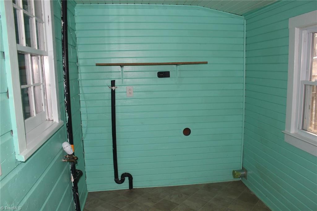 7325 Ridge Road Tobaccoville, NC 27050 - Photo 6 of 11 Gallery Image 6