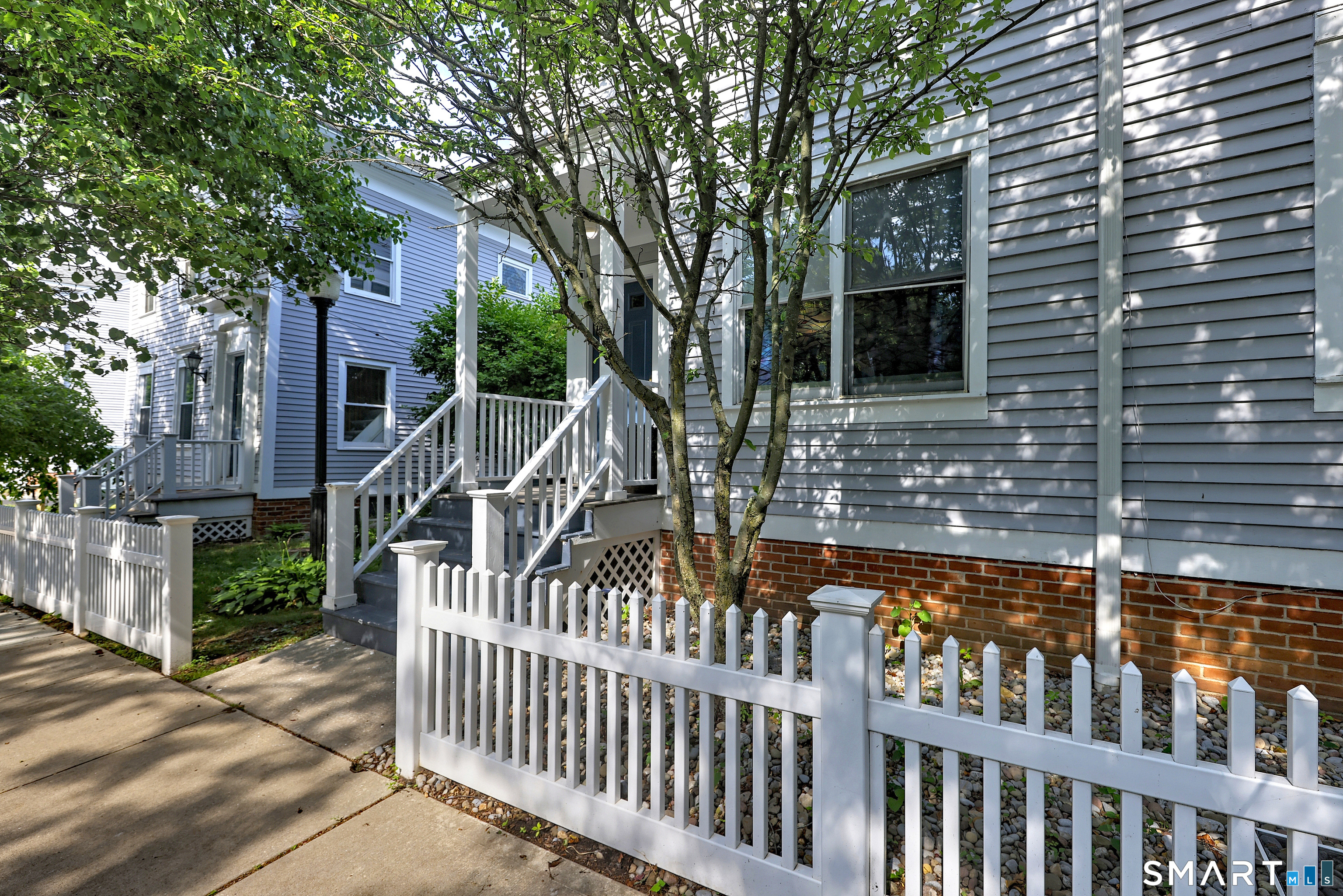 229 Front Street, Unit 1 New Haven, CT 06513 - Photo 4 of 39