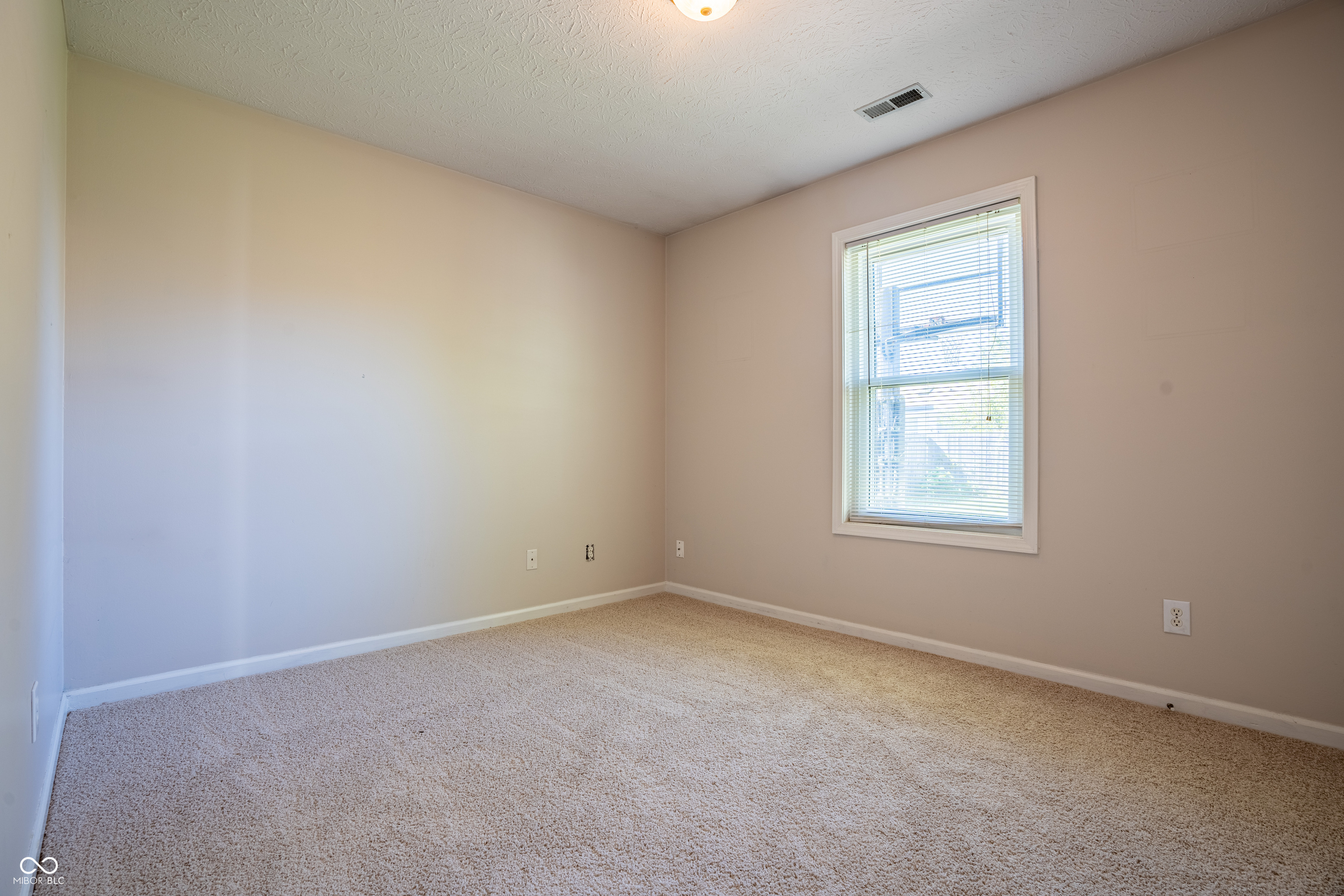 1140 Hopkins Road Indianapolis, IN 46229 - Photo 21 of 36 Gallery Image 21