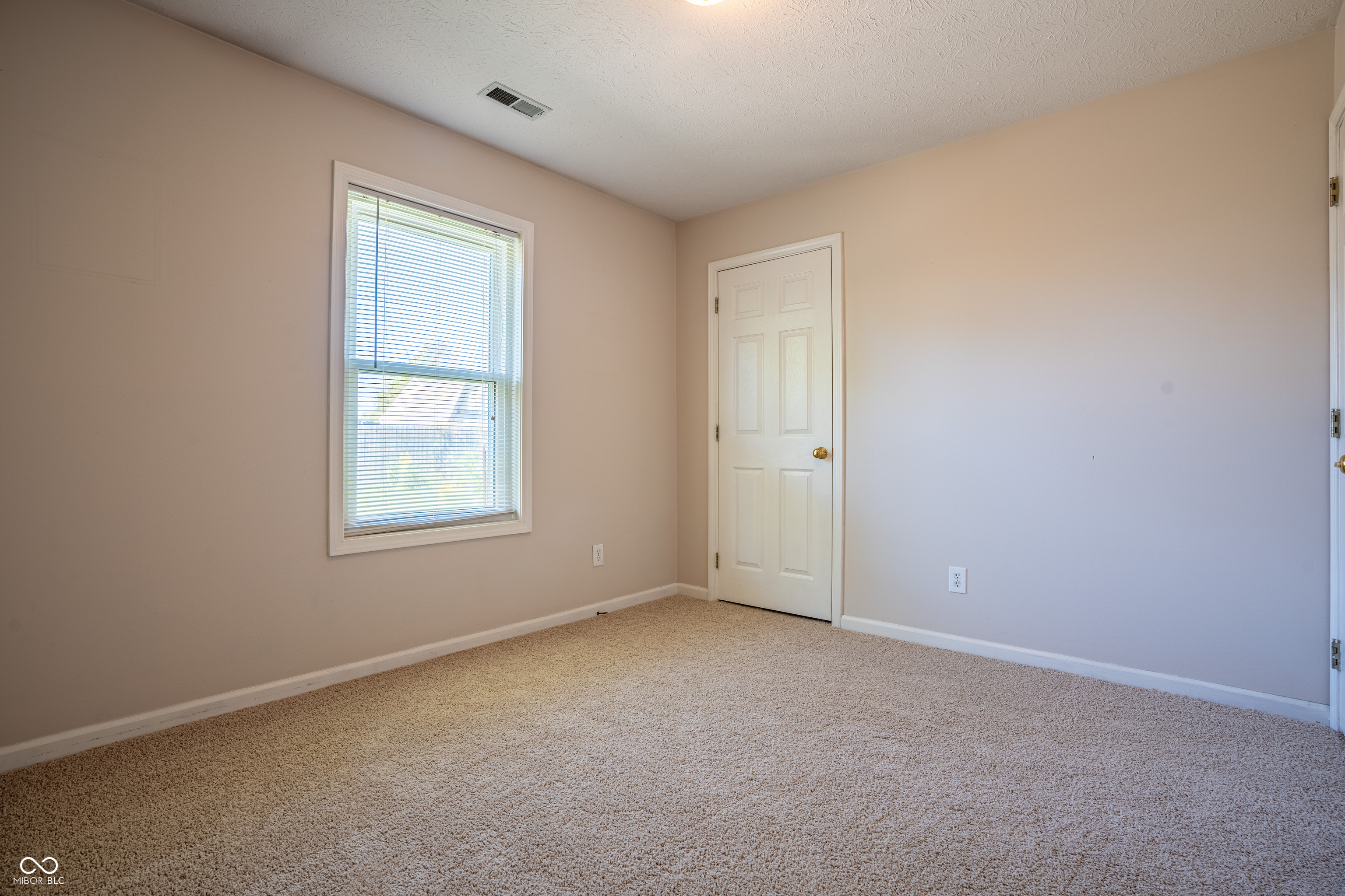 1140 Hopkins Road Indianapolis, IN 46229 - Photo 22 of 36 Gallery Image 22