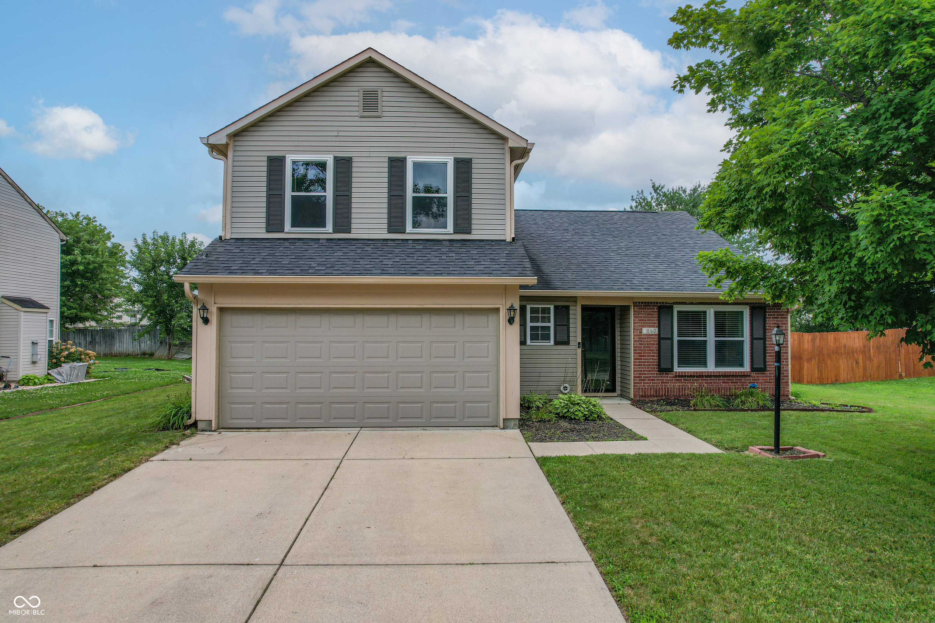 1140 Hopkins Road Indianapolis, IN 46229 - Photo 3 of 36 Gallery Image 3