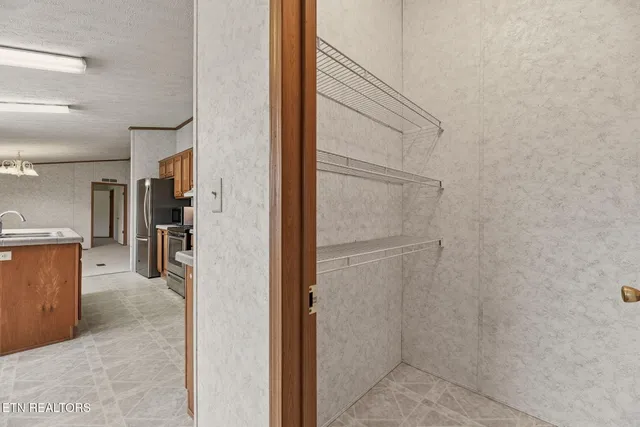 $400,000 | 357 Muncey Hollow Lane, Washburn, TN 37888