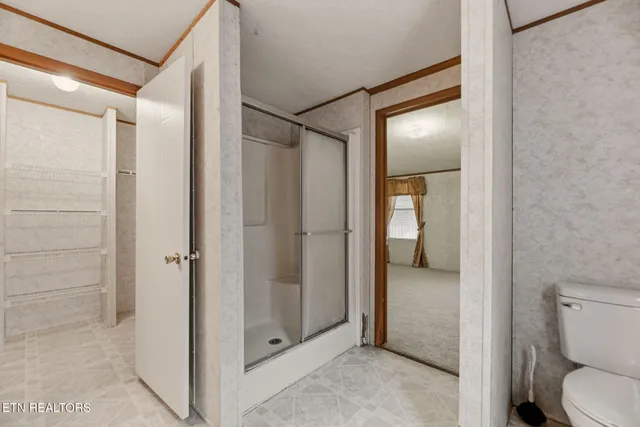 $400,000 | 357 Muncey Hollow Lane, Washburn, TN 37888