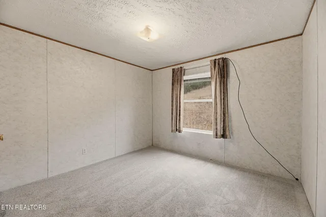 $400,000 | 357 Muncey Hollow Lane, Washburn, TN 37888