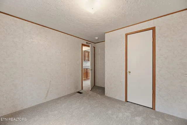 $400,000 | 357 Muncey Hollow Lane, Washburn, TN 37888