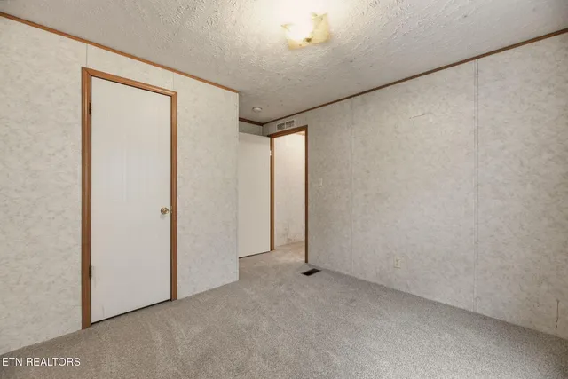 $400,000 | 357 Muncey Hollow Lane, Washburn, TN 37888