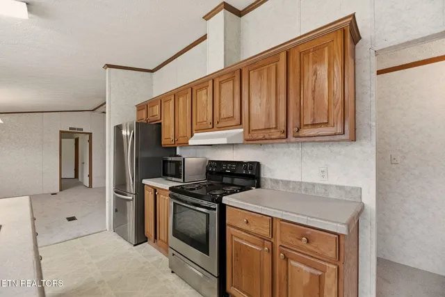 $400,000 | 357 Muncey Hollow Lane, Washburn, TN 37888