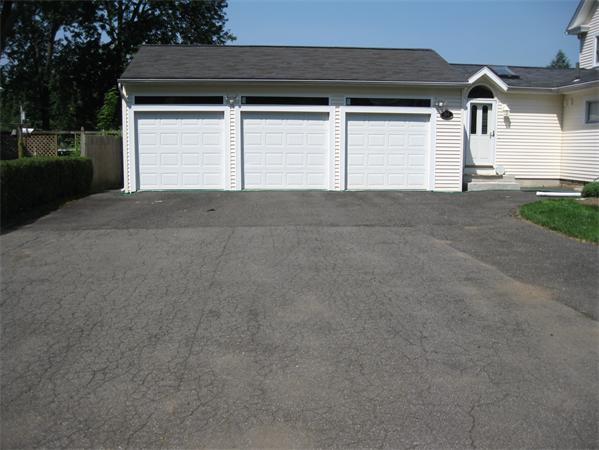 104 Granby Road South Hadley, MA 01075 - Photo 3 of 23 Gallery Image 3