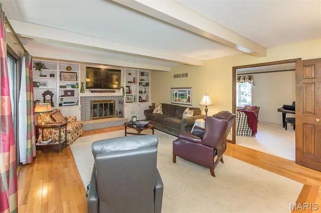 $615,000 | 1620 Chalmers Drive, Chesterfield, MO 63017