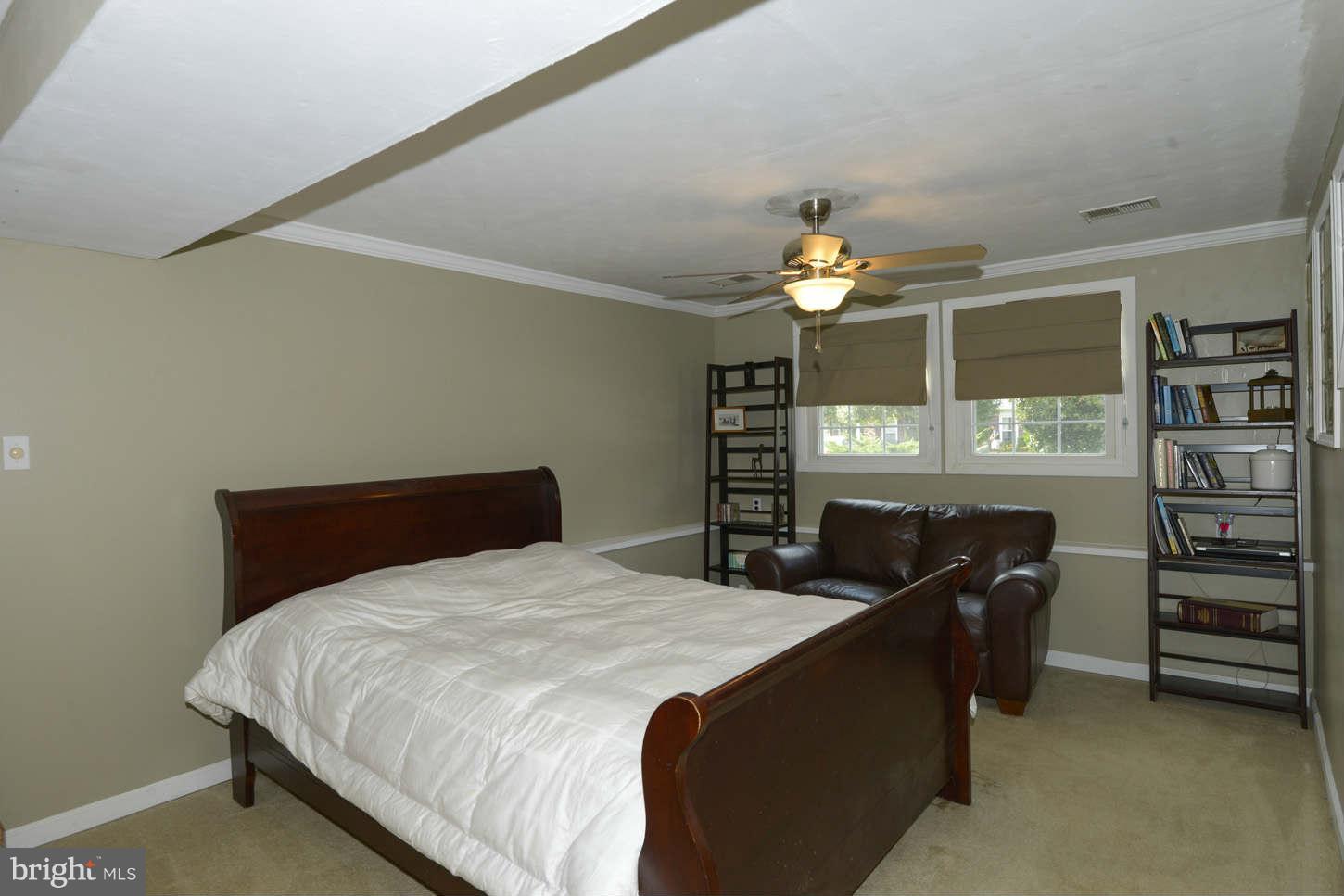 2223 Dairy Farm Road Gambrills, MD 21054 - Photo 15 of 24 Family Room
