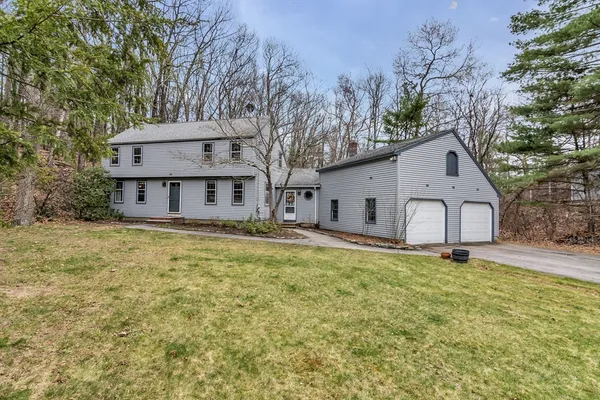 $700,000 | 21 Heather Road, Dracut, MA 01826