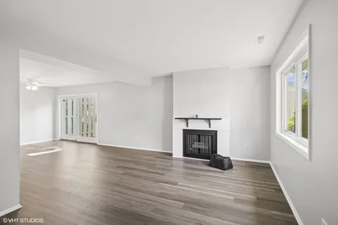 $274,900 | 852 Oxford Place, Unit 852, Wheeling, IL 60090