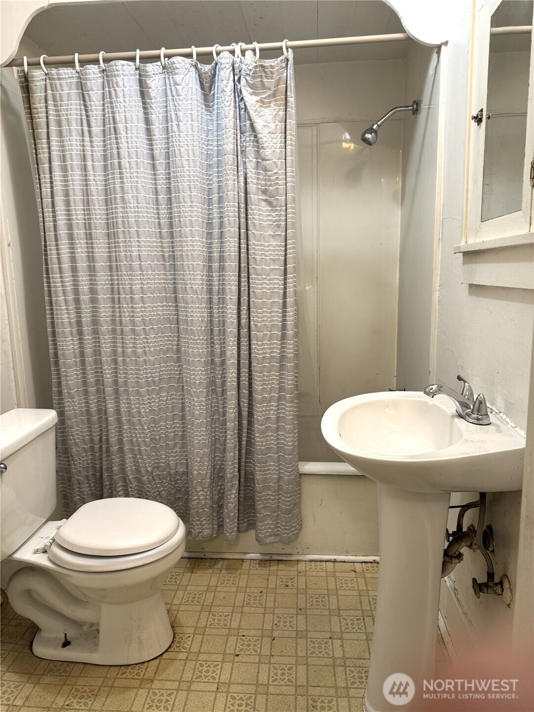 528 Cascade Street Wenatchee, WA 98801 - Photo 13 of 16 Gallery Image 13