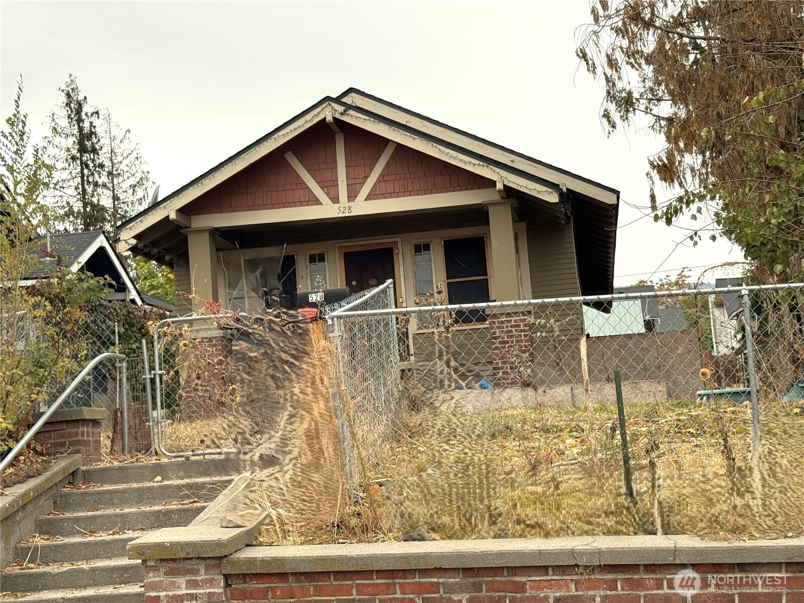 528 Cascade Street Wenatchee, WA 98801 - Photo 4 of 16 Gallery Image 4