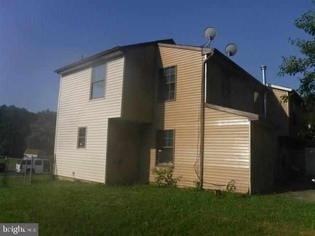 65 Hampshire Road Sicklerville, NJ 08081 - Photo 2 of 20 Gallery Image 2
