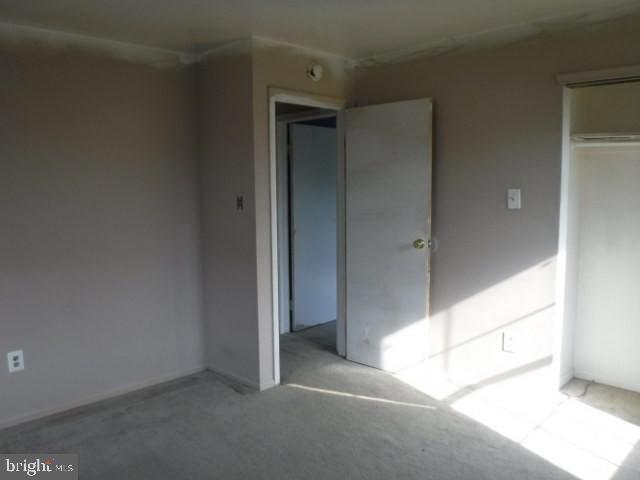 65 Hampshire Road Sicklerville, NJ 08081 - Photo 16 of 20 Gallery Image 16