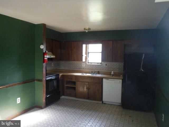65 Hampshire Road Sicklerville, NJ 08081 - Photo 6 of 20 Gallery Image 6