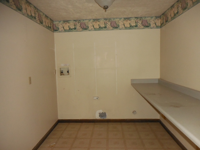 620 South Burkhardt Road Evansville, IN 47715 - Photo 15 of 19 Gallery Image 15