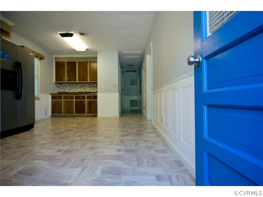 9361 West Bunker Hill Road Rice, VA 23966 - Photo 4 of 39 a view of a kitchen from the hallway