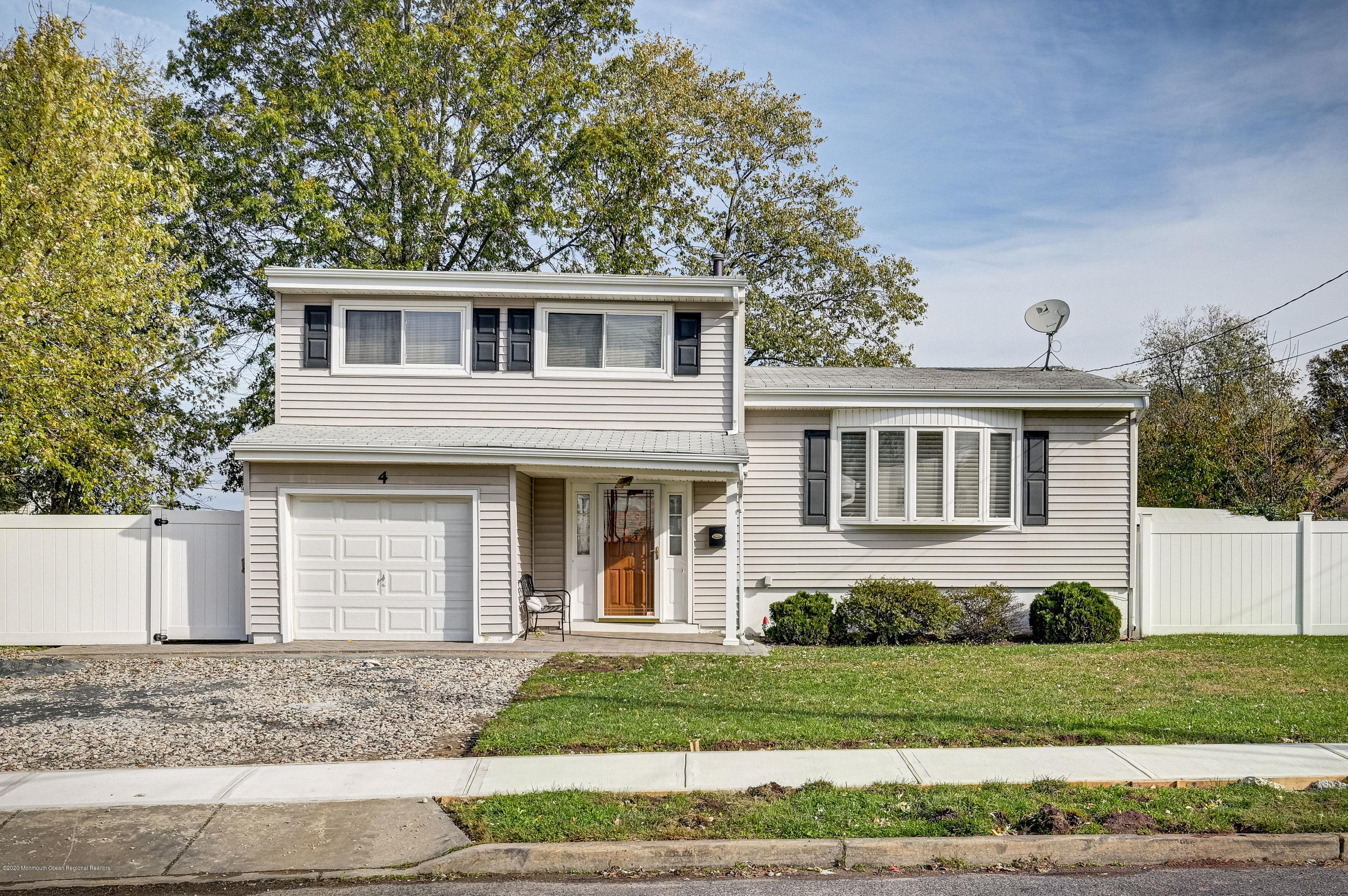 4 Heather Drive Old Bridge, NJ 08857 - Photo 1 of 33 4_heather_dr_old_bridge002