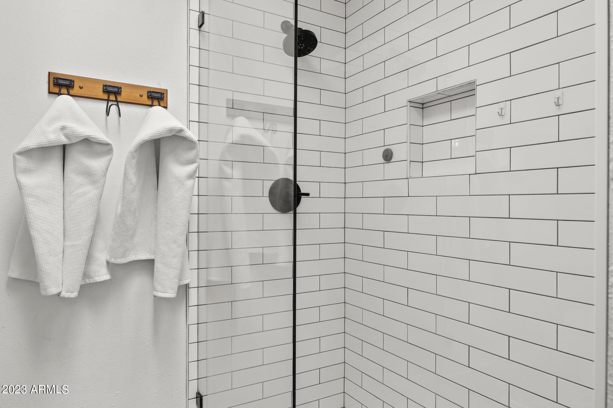 5533 East Cheery Lynn Road Phoenix, AZ 85018 - Photo 17 of 26 Secondary bathroom shower