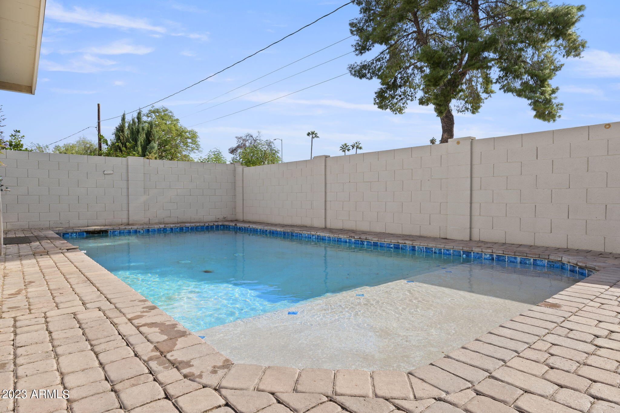 5533 East Cheery Lynn Road Phoenix, AZ 85018 - Photo 25 of 26 Great pool position