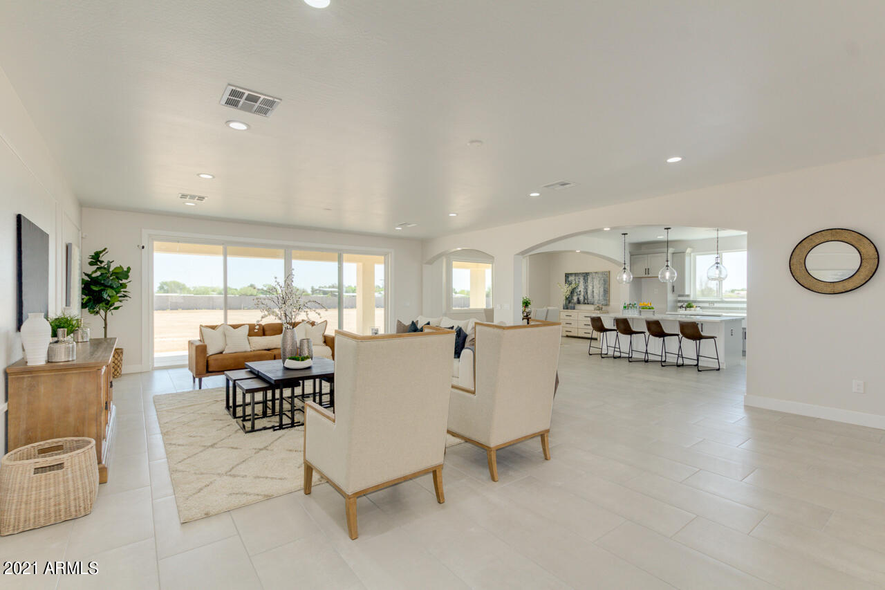 6605 North Citrus Road Waddell, AZ 85355 - Photo 15 of 46 Awesome natural light!