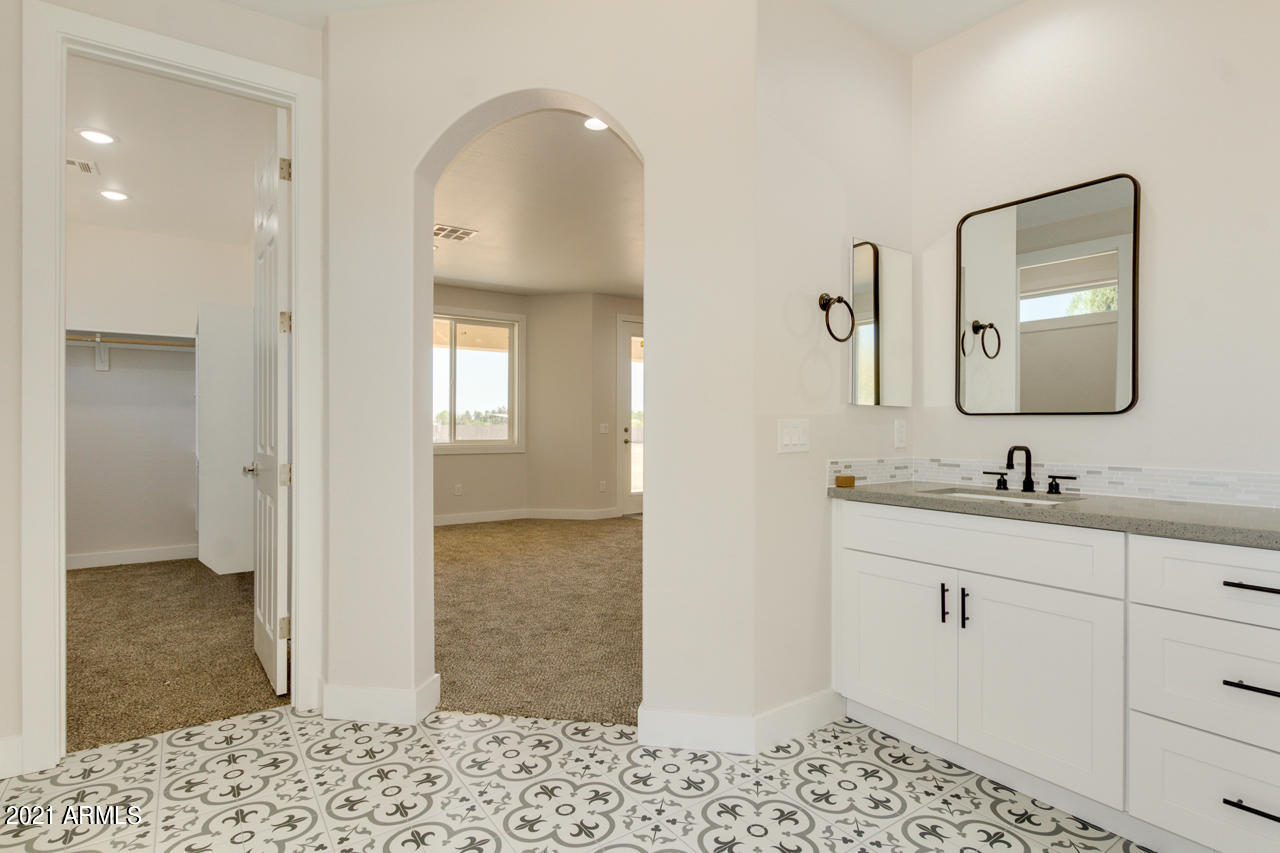 6605 North Citrus Road Waddell, AZ 85355 - Photo 28 of 46 Walk-in closet #2