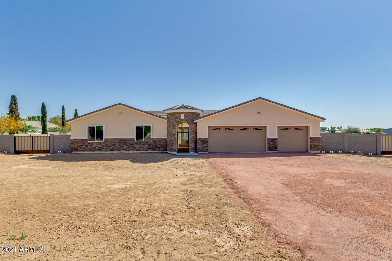 6605 North Citrus Road Waddell, AZ 85355 - Photo 3 of 46 Front view