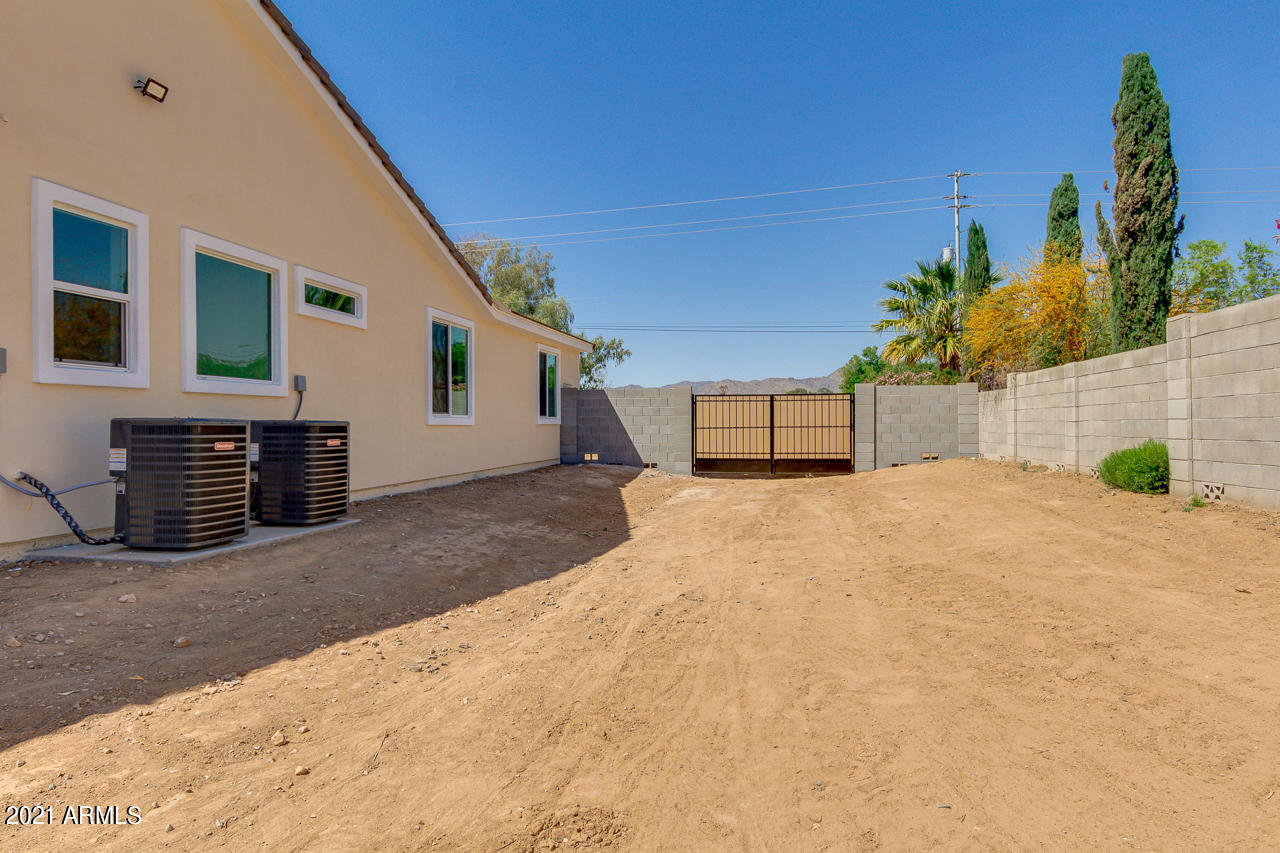 6605 North Citrus Road Waddell, AZ 85355 - Photo 42 of 46 One of Two RV gates