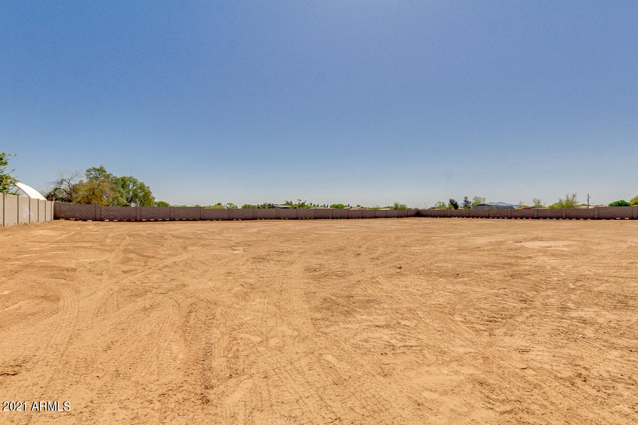 6605 North Citrus Road Waddell, AZ 85355 - Photo 43 of 46 Bring your horses