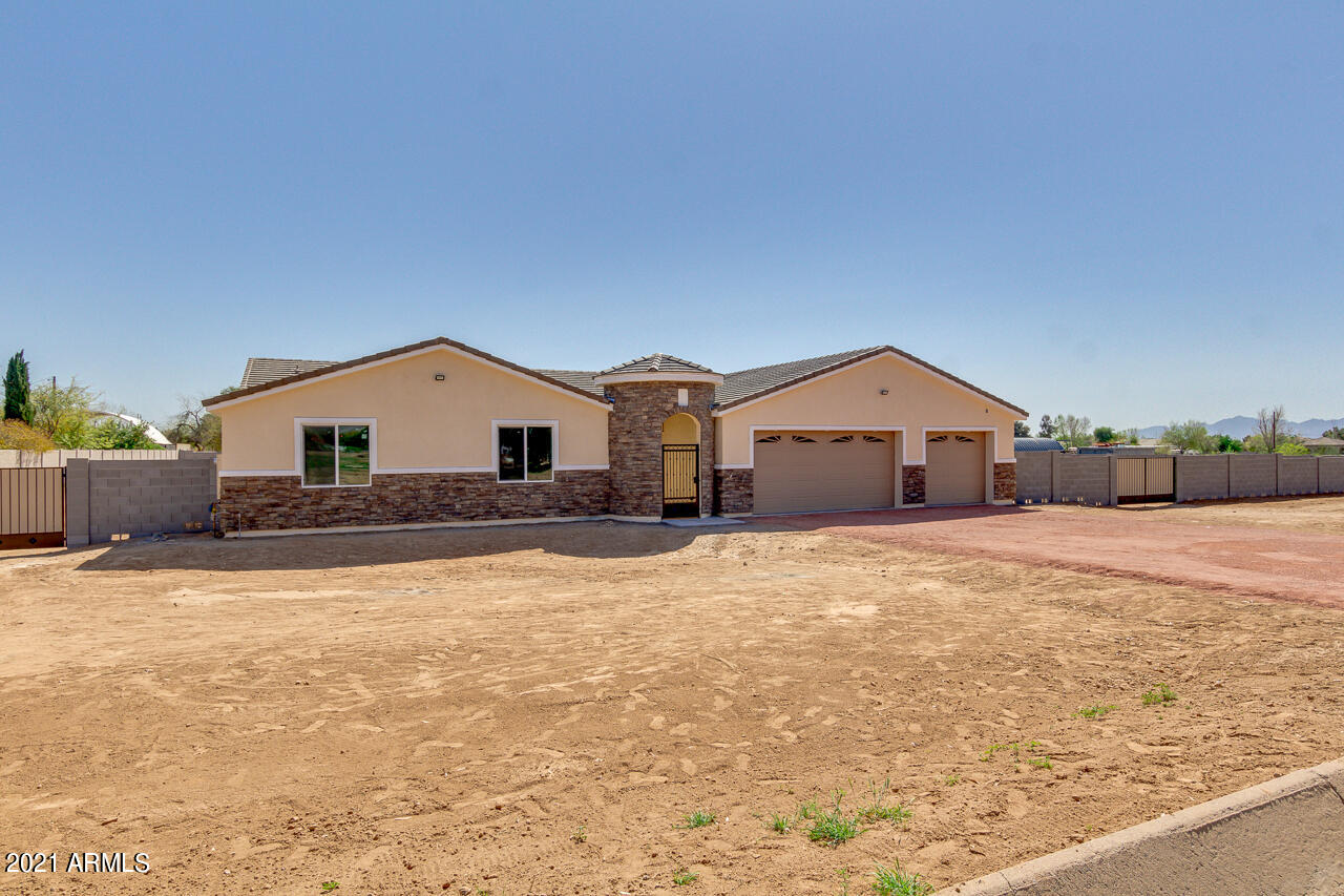 6605 North Citrus Road Waddell, AZ 85355 - Photo 10 of 46 2 RV Gates