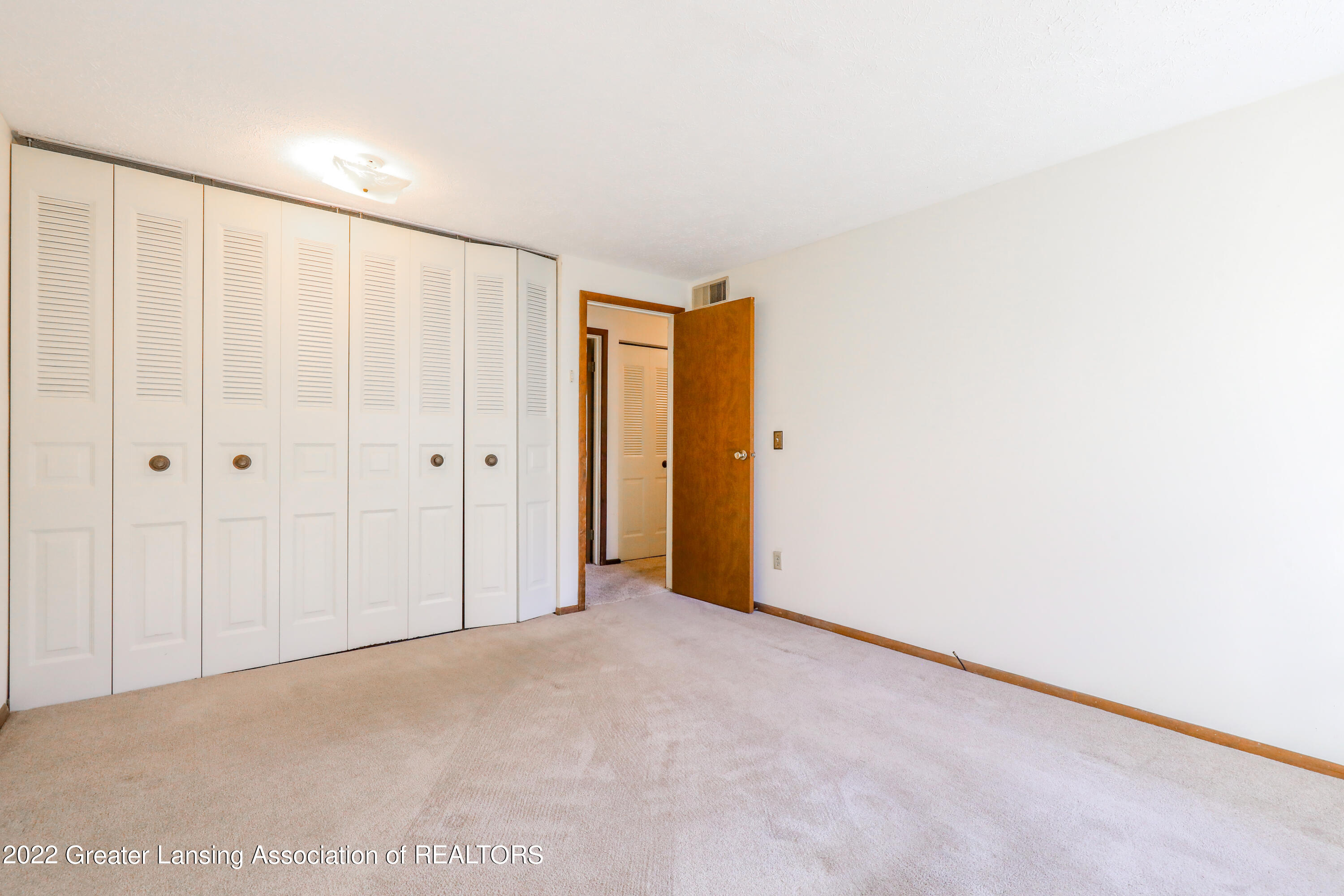6002 Rockingham Drive Lansing, MI 48911 - Photo 13 of 26 Smaller-7