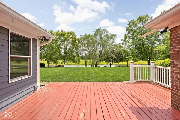 $539,000 | 5695 North Red Oak Drive, Greenfield, IN 46140