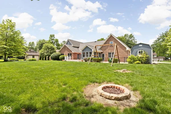 $539,000 | 5695 North Red Oak Drive, Greenfield, IN 46140