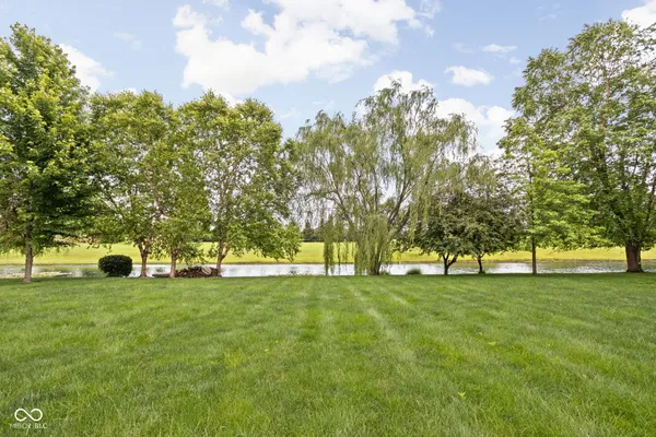 $539,000 | 5695 North Red Oak Drive, Greenfield, IN 46140