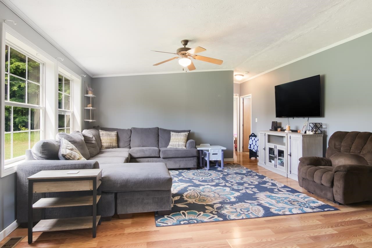 1674 North Reynolds Road Interlochen, MI 49643 - Photo 10 of 33 1902087-9.JPG