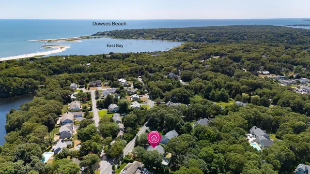 $1,175,000 | 89 Swift Avenue, Osterville, MA 02655